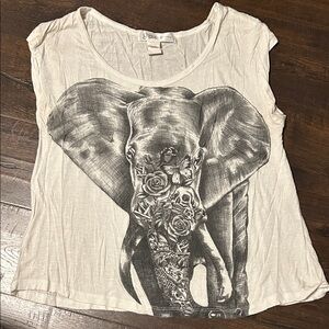 Grass Collection Elephant Graphic Women's Tee